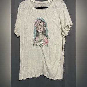 Torrid super soft tee with sugar skull lady.